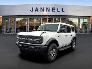 2025 Ford Bronco Badlands SUV