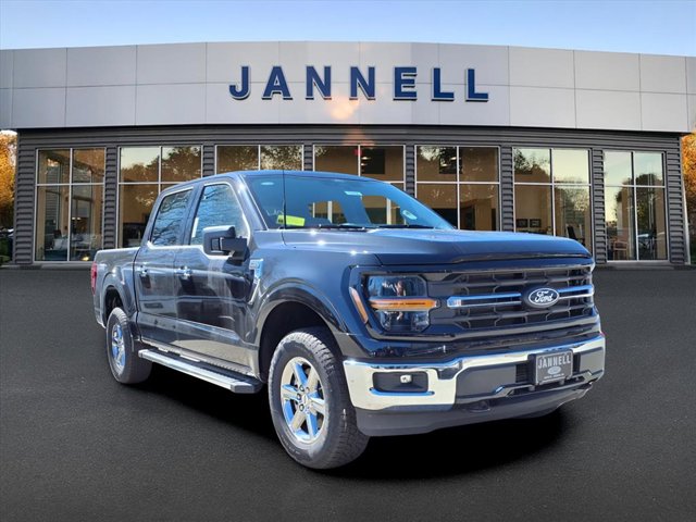 2025 Ford F-150 XLT photo 2