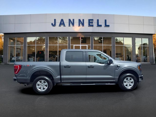 2023 Ford F-150 XLT photo 3