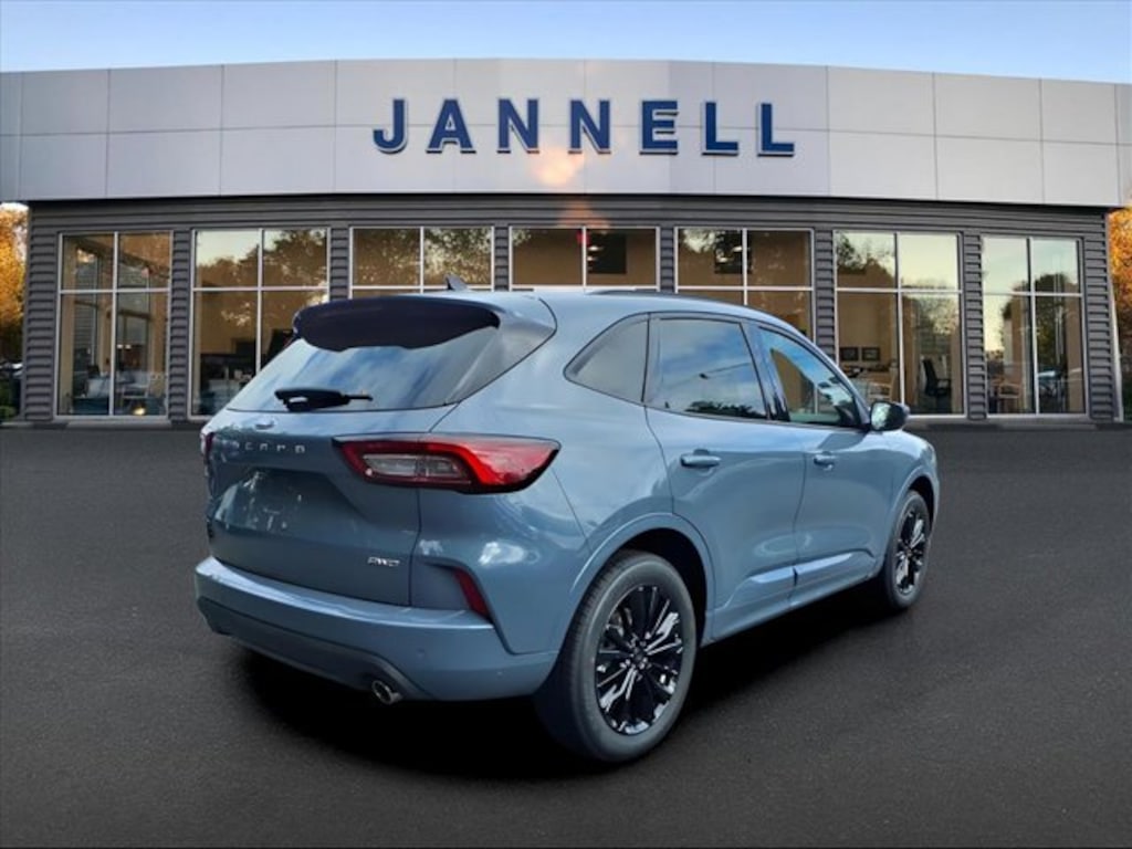 New 2025 Ford Escape ST-Line Elite SUV