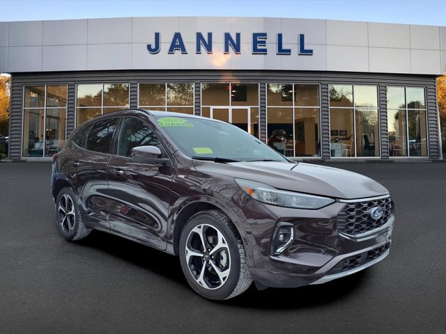 2023 Ford Escape ST-Line Elite photo 3