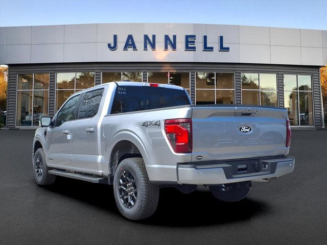 2025 Ford F-150 XLT photo 4