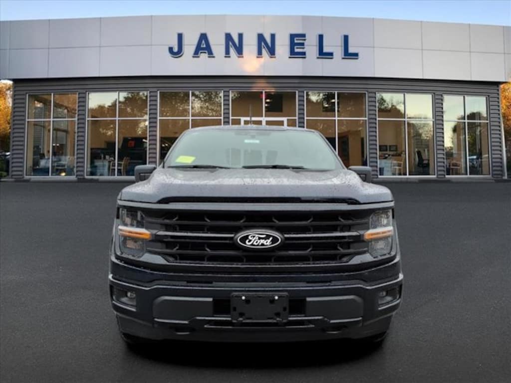 New 2025 Ford F-150 XLT TRUCK