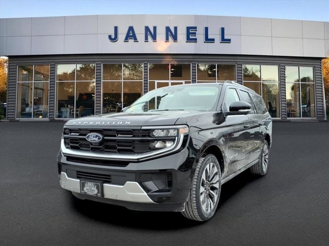 2025 Ford Expedition Platinum's photo