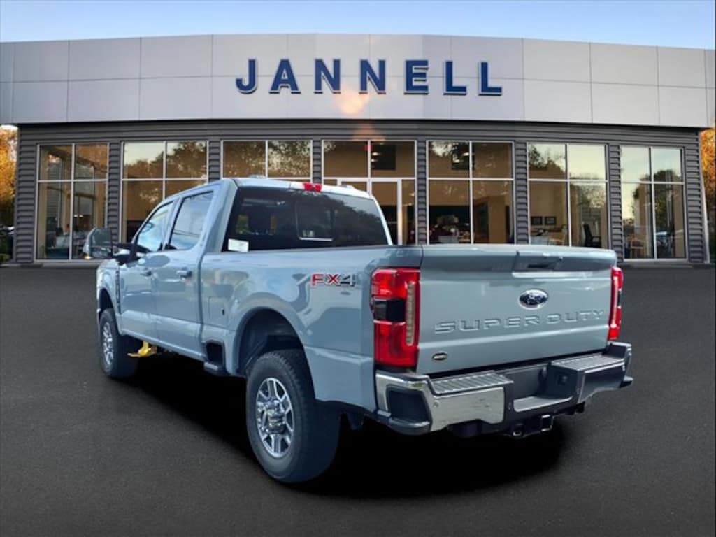 New 2026 Ford Super Duty F-250 Lariat TRUCK