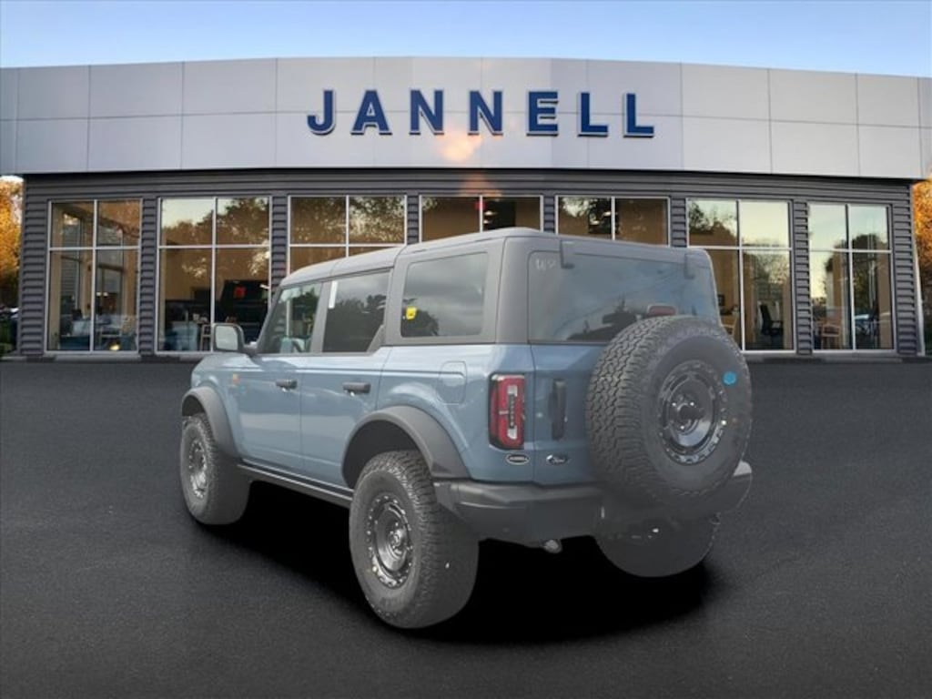 New 2025 Ford Bronco Badlands SUV