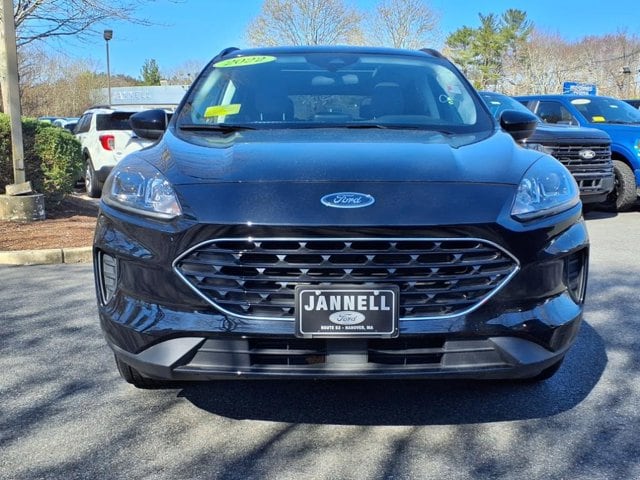 Used 2022 Ford Escape SE with VIN 1FMCU9G68NUB66441 for sale in Hanover, MA