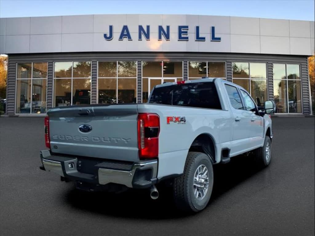 New 2026 Ford Super Duty F-250 Lariat TRUCK