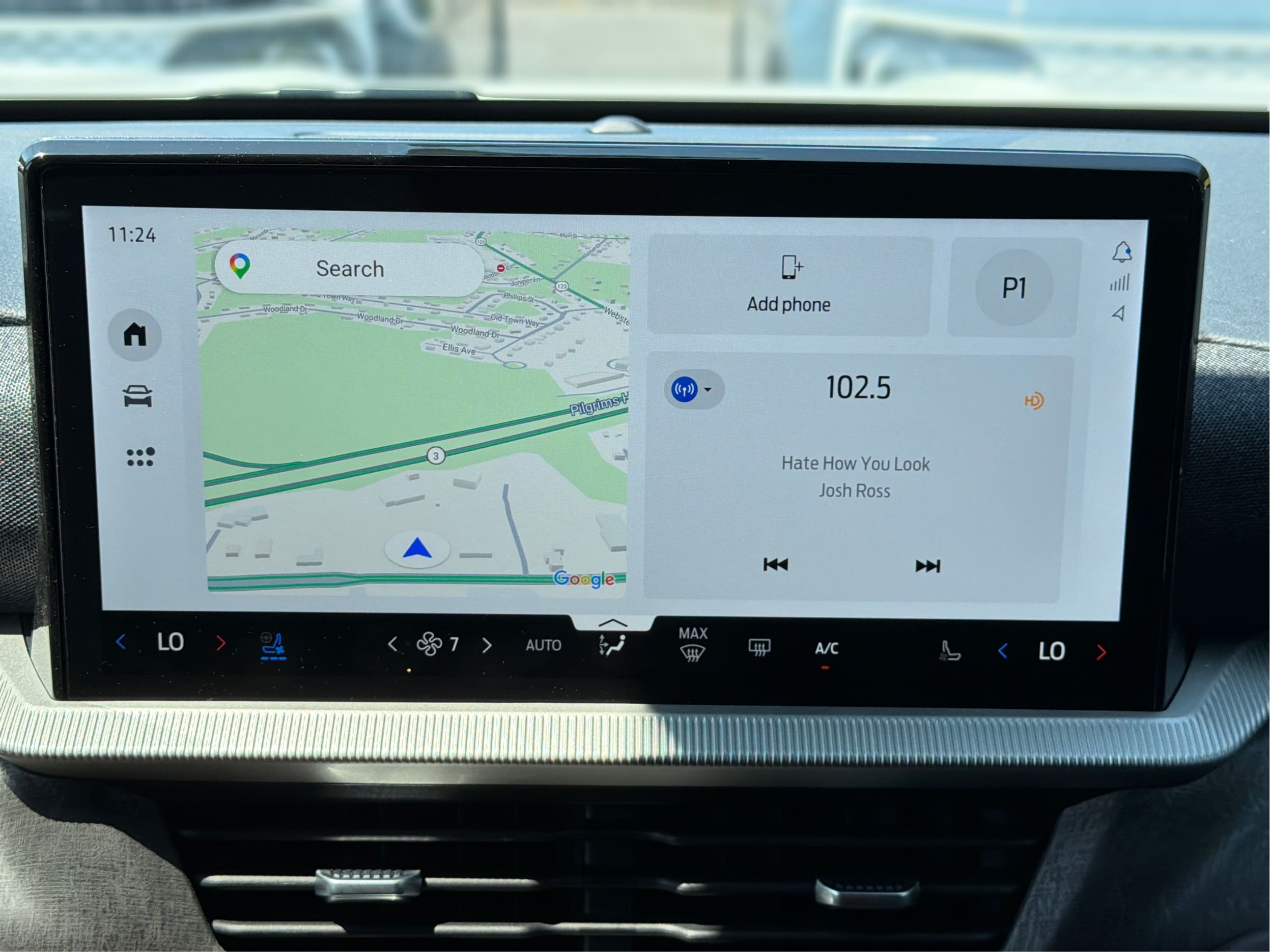 2026 Ford Explorer Platinum - Photo 17