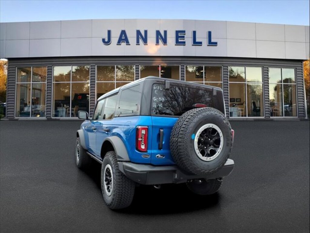 New 2025 Ford Bronco Badlands SUV