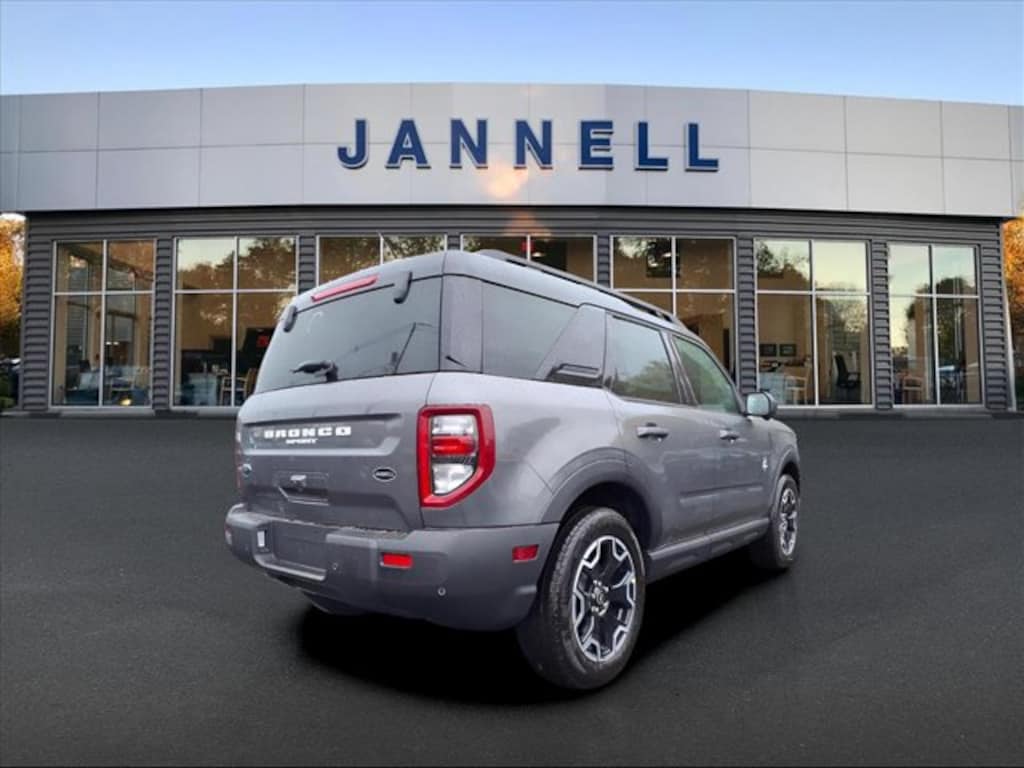 New 2025 Ford Bronco Sport Outer Banks SUV