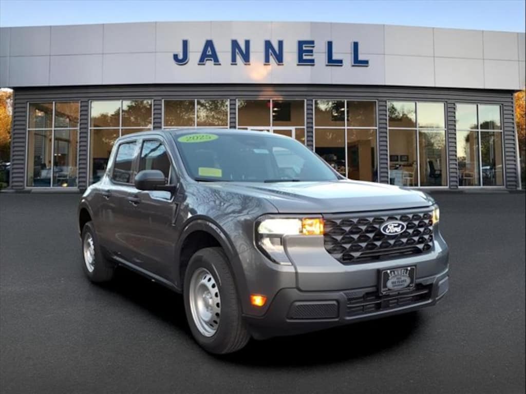 New 2025 Ford Maverick XL TRUCK