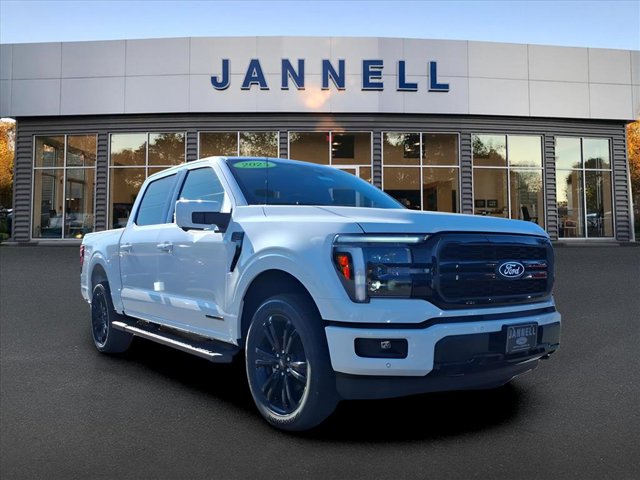 2025 Ford F-150 Lariat photo 3