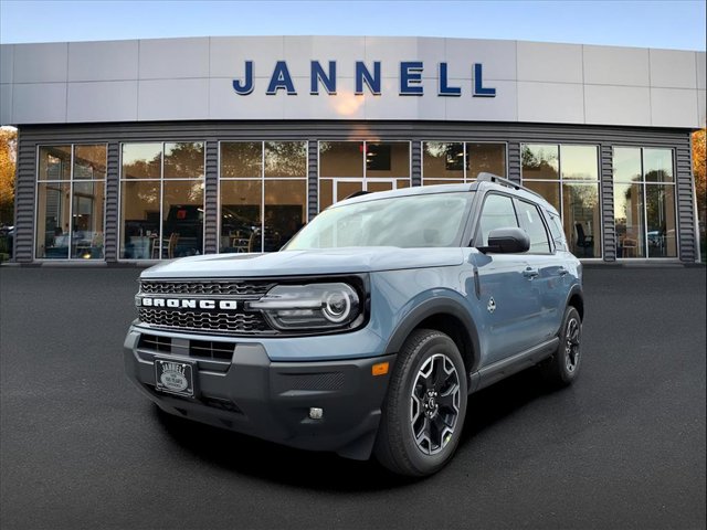 2025 Ford Bronco Sport Outer Banks's photo