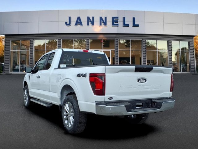 2026 Ford F-150 XLT photo 4