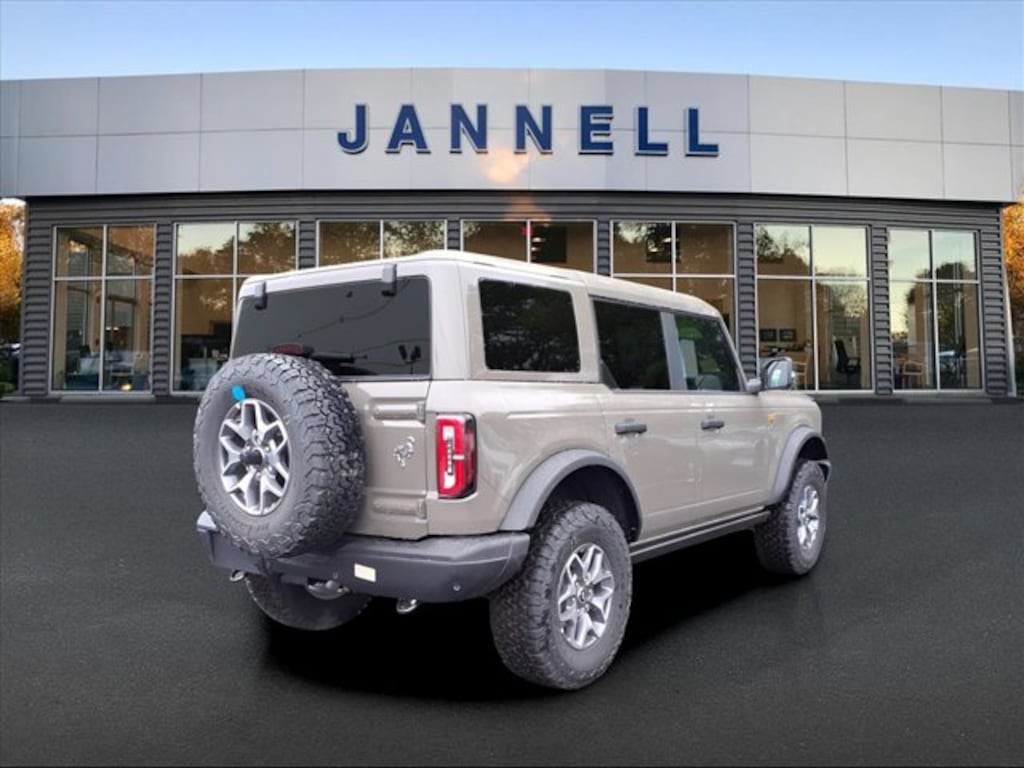 New 2025 Ford Bronco Badlands SUV