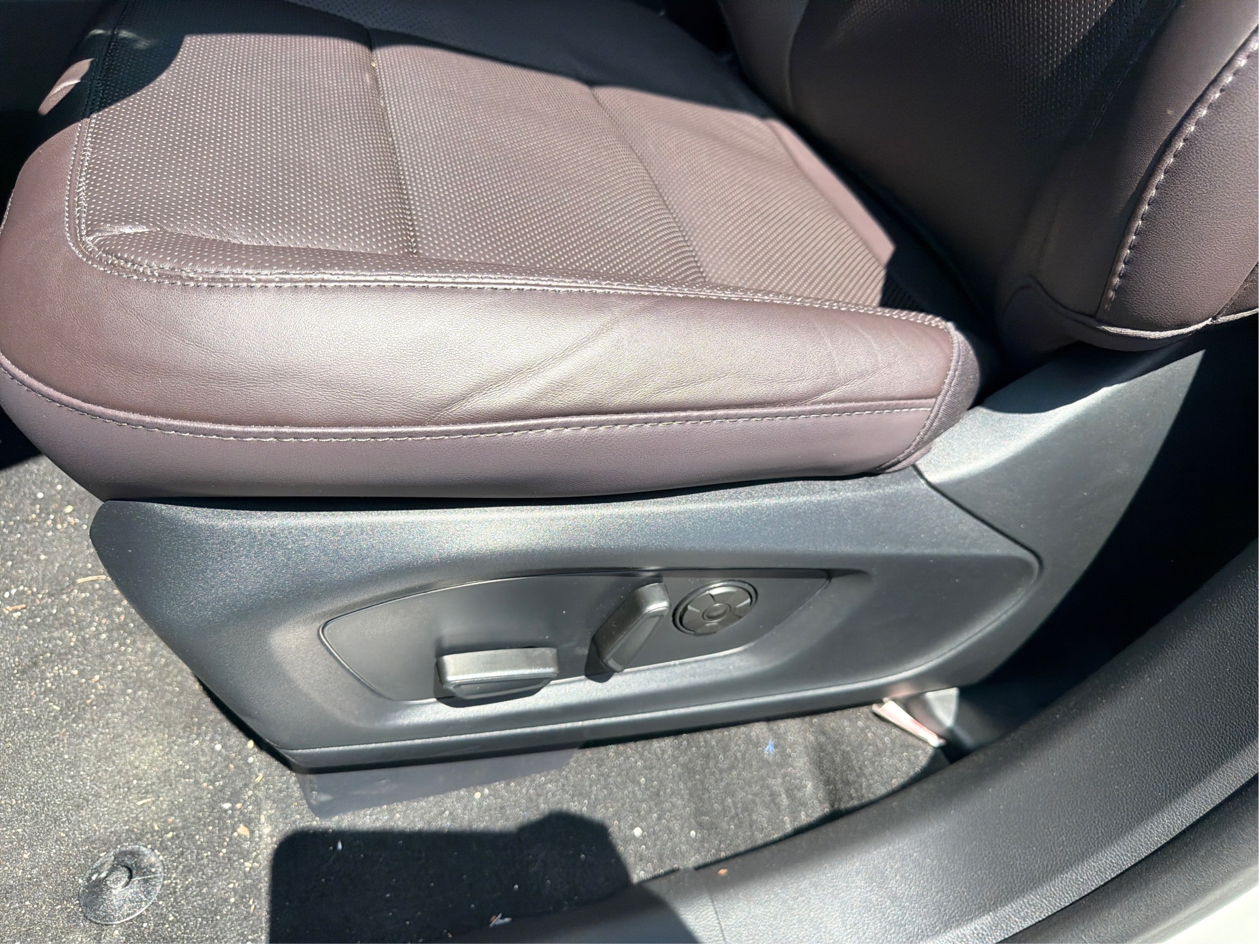 2026 Ford Explorer Platinum - Photo 30