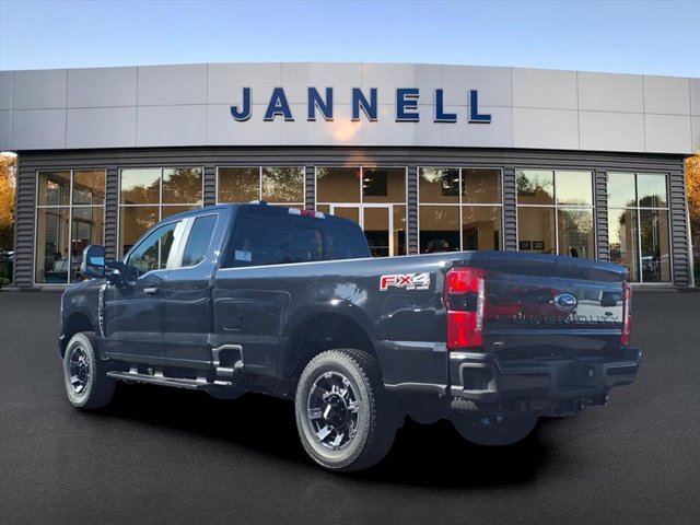 2025 Ford F-250 XL photo 2