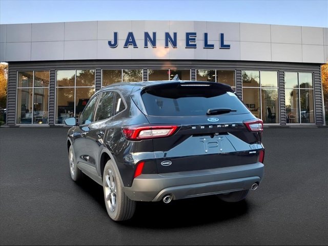 2025 Ford Escape ST-Line's photo