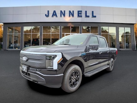 2025 Ford F-150 Lightning XLT TRUCK