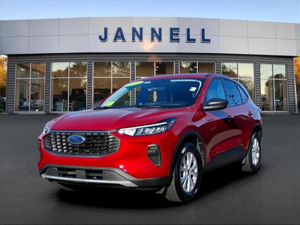 Used 2025 Ford Escape Active SUV