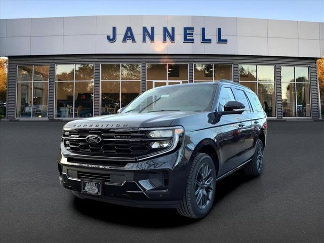 2025 Ford Expedition Platinum's photo