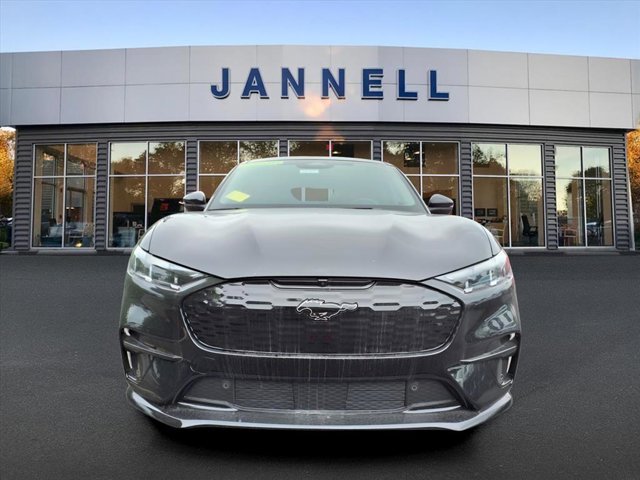 2025 Ford Mustang Mach-E GT photo 2