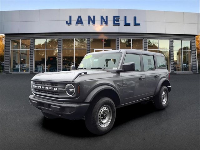 2025 Ford Bronco 4-Door Base's photo