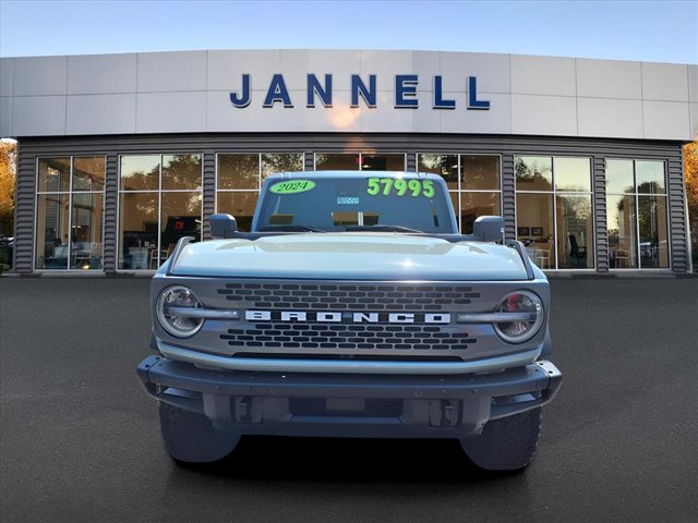 2024 Ford Bronco Badlands photo 2