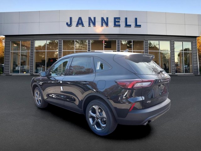 2025 Ford Escape ST-Line photo 3