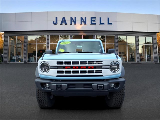 2025 Ford Bronco Heritage First Edition photo 2