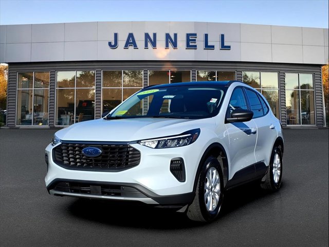 2025 Ford Escape Active's photo