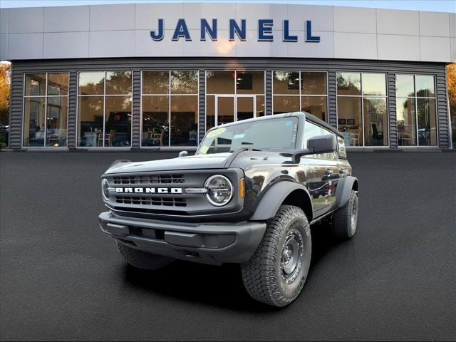 2025 Ford Bronco 4-Door Base's photo