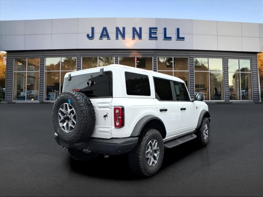 New 2025 Ford Bronco Badlands SUV