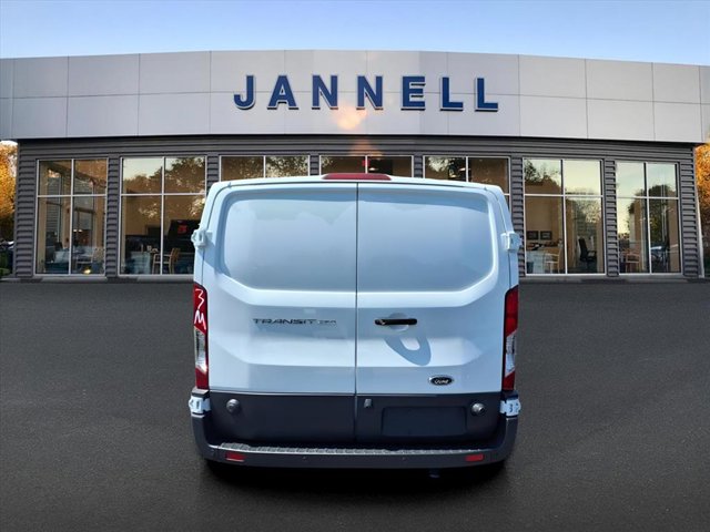 2025 Ford Transit Cargo Van photo 4