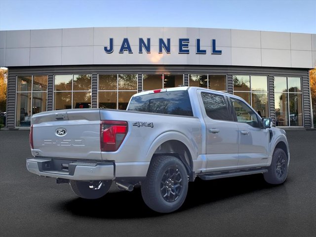 2025 Ford F-150 XLT photo 3