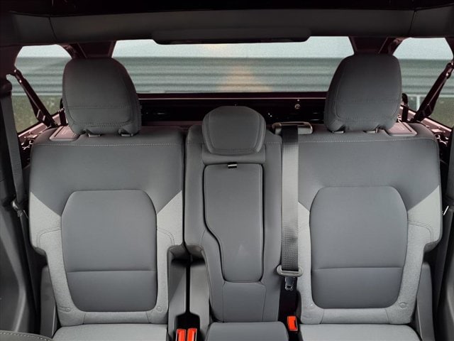 2025 Ford Bronco 4-Door Base - Photo 11