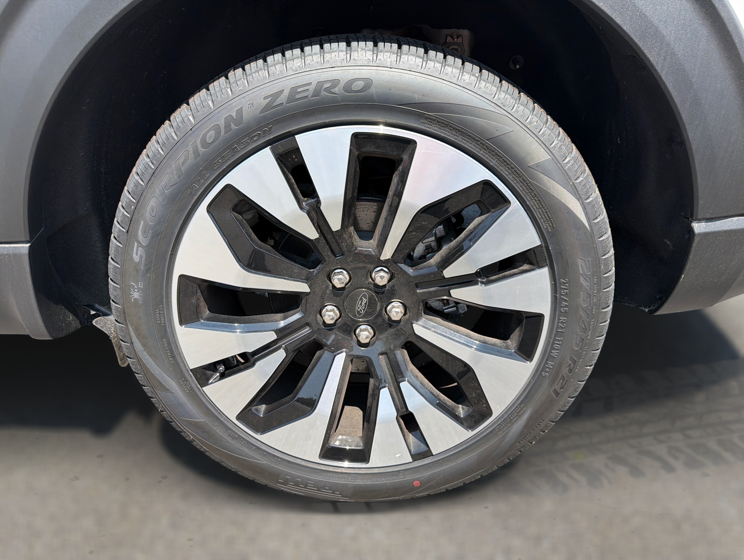 2026 Ford Explorer Platinum - Photo 25