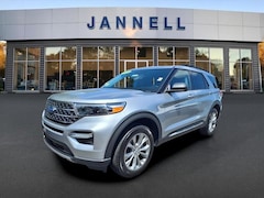 2023 Ford Explorer XLT SUV