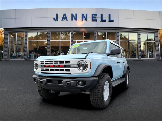 2025 Ford Bronco 4-Door Heritage Editon's photo