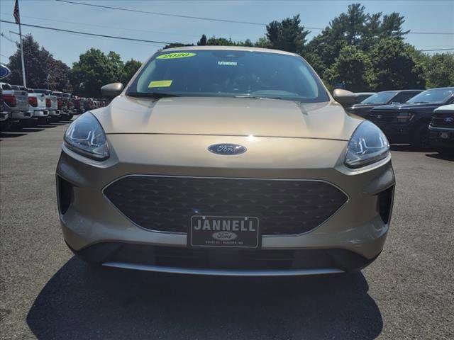 Used 2020 Ford Escape SE with VIN 1FMCU9G62LUC52115 for sale in Hanover, MA