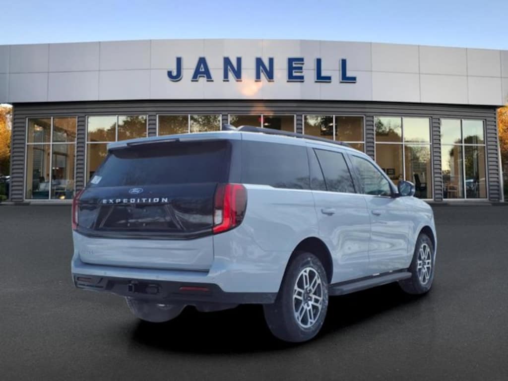 New 2026 Ford Expedition Active SUV