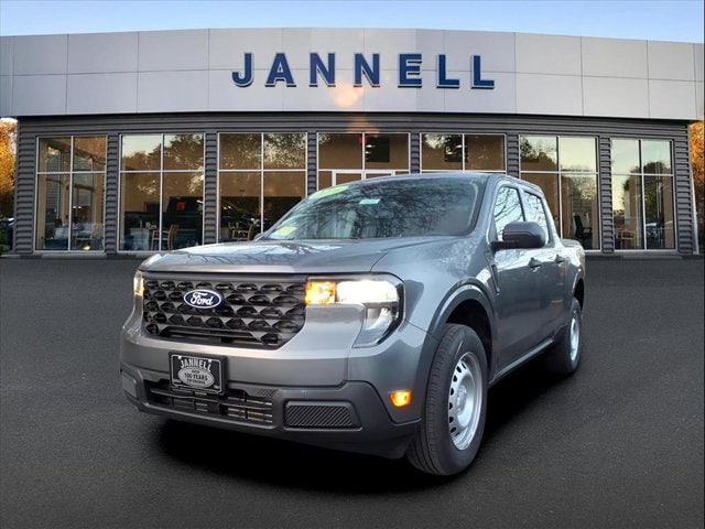 2025 Ford Maverick XL's photo