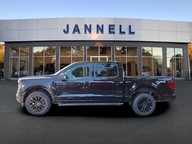 2025 Ford F-150 XLT photo 3