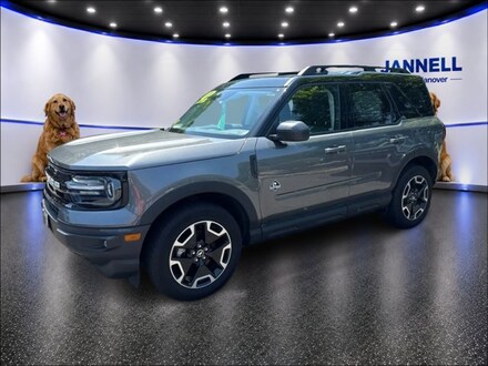 2022 Ford Escape Titanium SUV