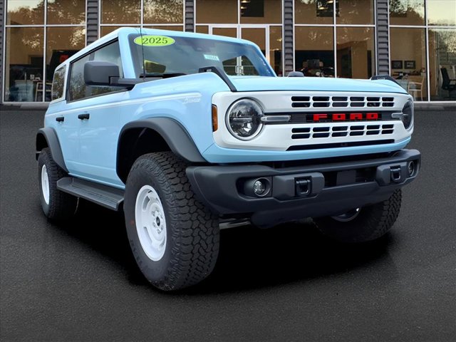 2025 Ford Bronco Heritage First Edition photo 3