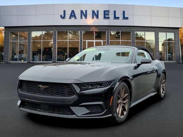 2026 Ford Mustang CAR 