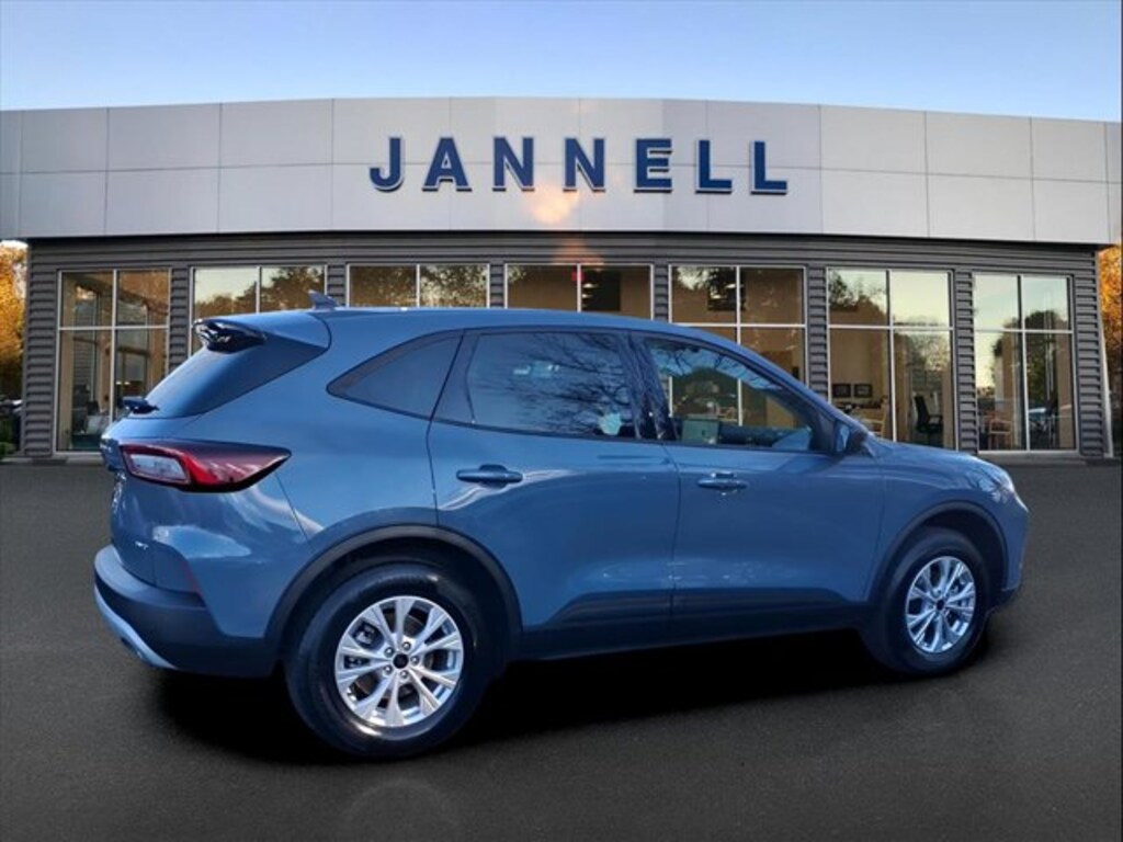 Used 2025 Ford Escape Active SUV