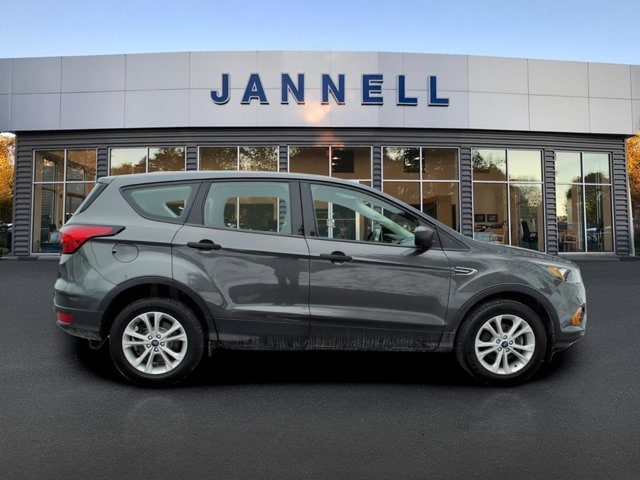 2019 Ford Escape S photo 4