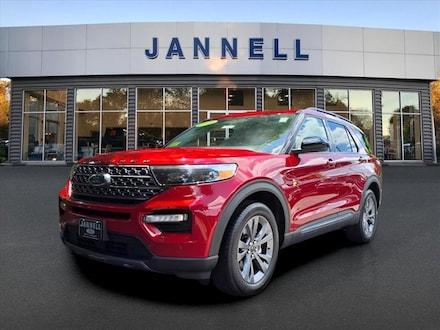 2023 Ford Explorer XLT SUV